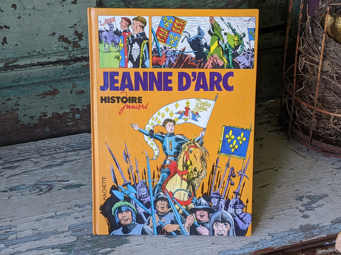 1979 Comic French Graphic Educational Novel Hard Cover Jeanne D'arc Histoire Juniors by Hachette #4