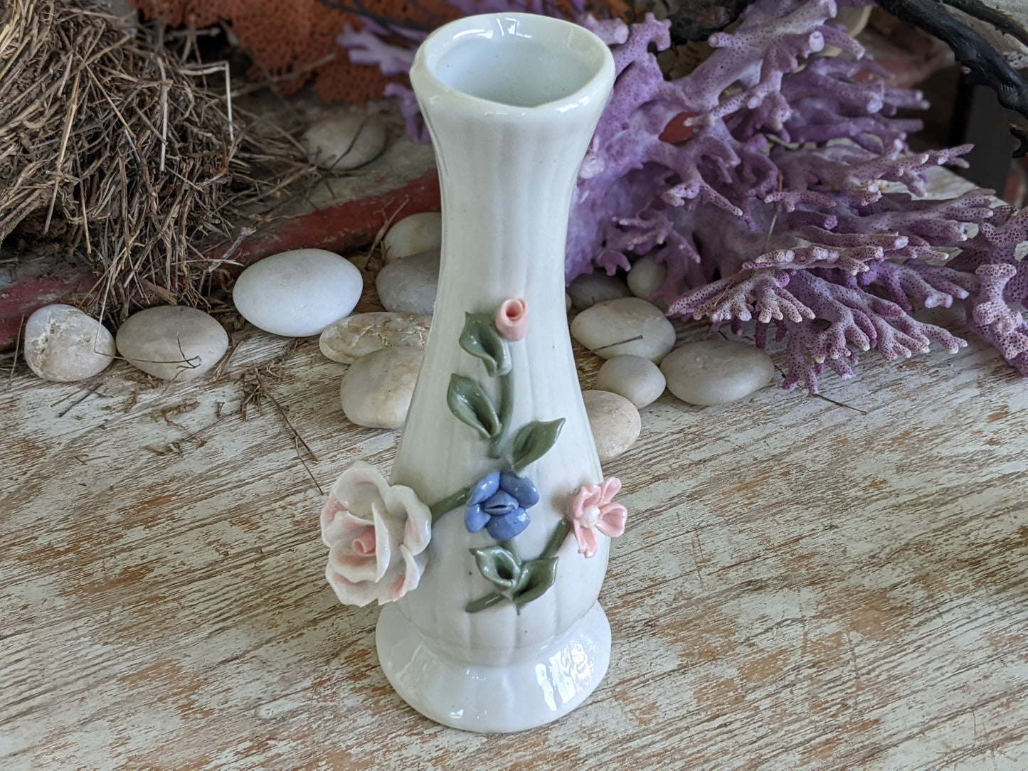 1970s Floral Bud Vase w Sculpted Fowers !! Joyful Decorative Vintage Gifts & Collectibles