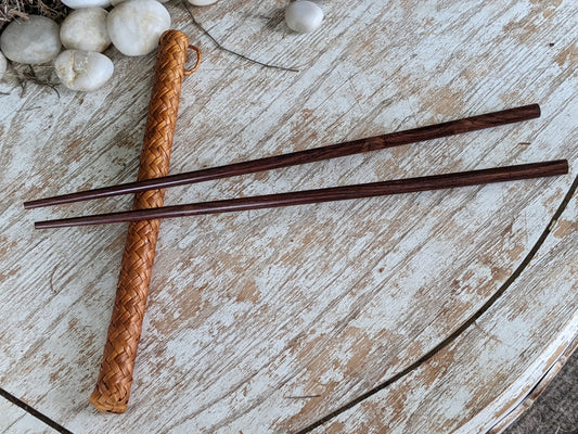 Vintage **Unused Rosewood Chopsticks w Handmade Rattan Case **Beautiful Quality