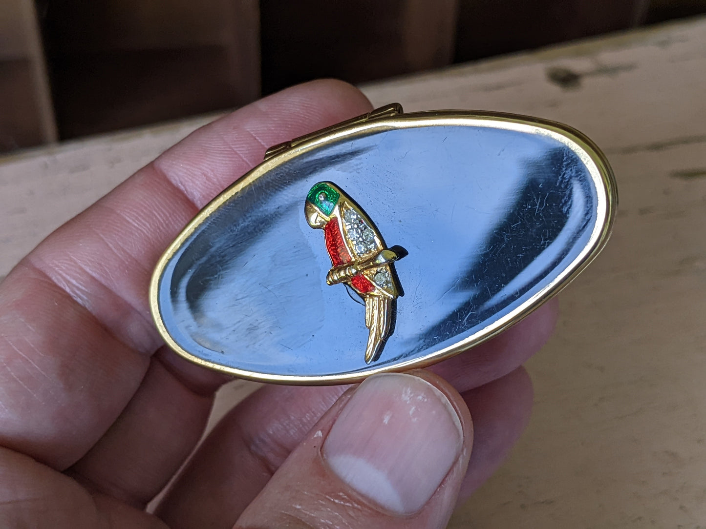 Vintage Parrot Stratton Lipstick Holder Mirror Enamel No. 9304048 !! Beautiful Vintage Gifts !!