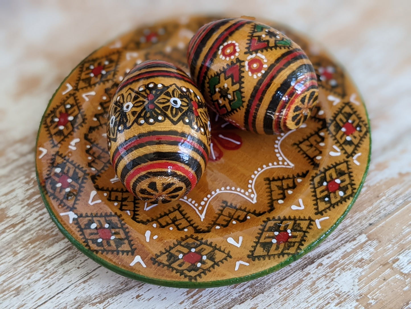 Vintage Pysanky Traditional Wooden Egg Lacquered Hand Painted Peace Love !! Beautiful Classic Vintage Gifts !!