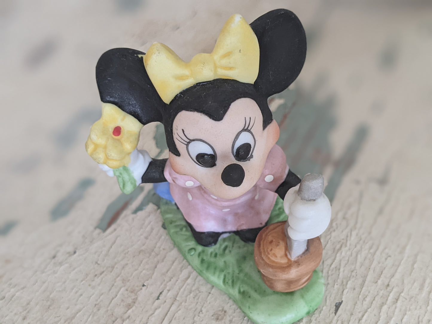 1970s Minnie Mouse Bisque Figurine by Walt Disney Productions !! Joyful Collectibles !! Classic Disney Gift Ideas !!