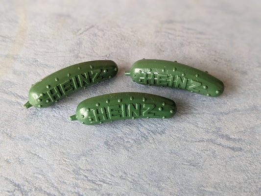 1950s Original Heinz Pickle Pin Set of 3 Advertising Miniature Green Dill Tiny Food Foodie Jewelry !! Vintage Novelty Gifts !!