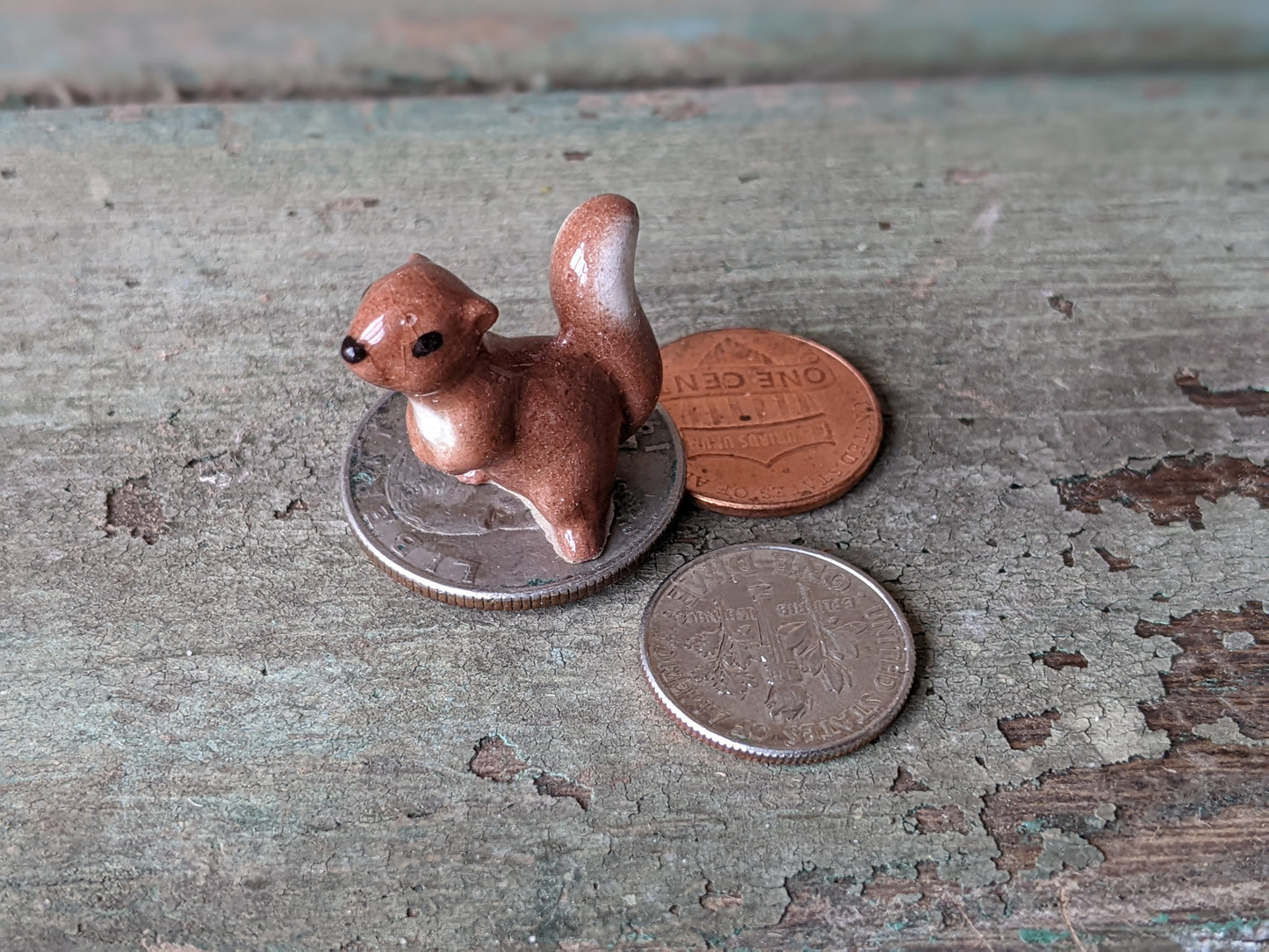 1970s Early Hagen Renaker Mini Squirrel Porcelain Miniature !! Rare Vintage Gifts & Collectibles !!