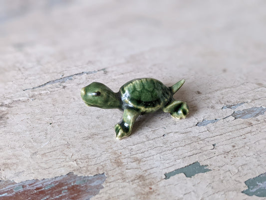 Vintage Hagen Renaker Baby Turtle Porcelain Miniature !! Adorable Vintage Gifts Retro Collectibles !!