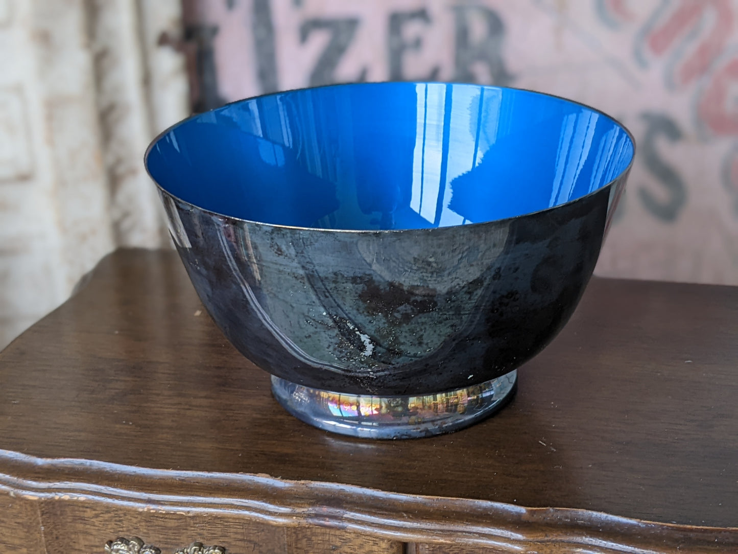 Vintage Reed & Barton Mid Century Silverplate No. 184 Jamestown Bowl Inner Blue Enamel !! Perfect Vintage Gifts and Collectibles !!