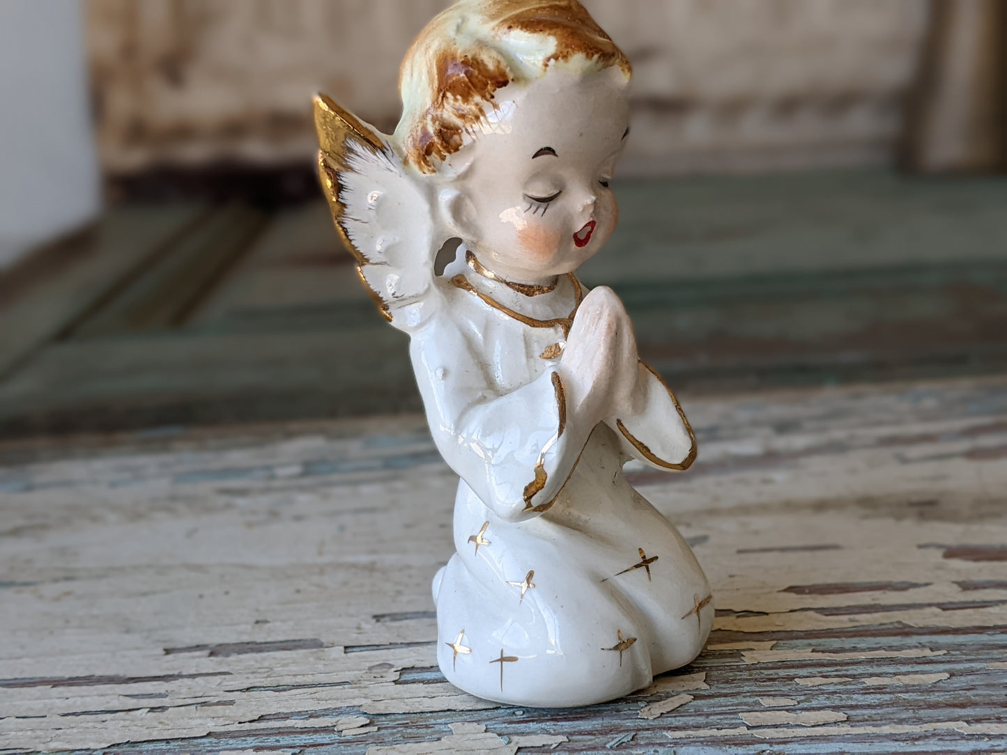 1950s Kneeling Praying Angel Figurine by Artmark !! Hand-Painted Porcelain with Gold Highlights !! Adorable Vintage Gifts & Collectibles