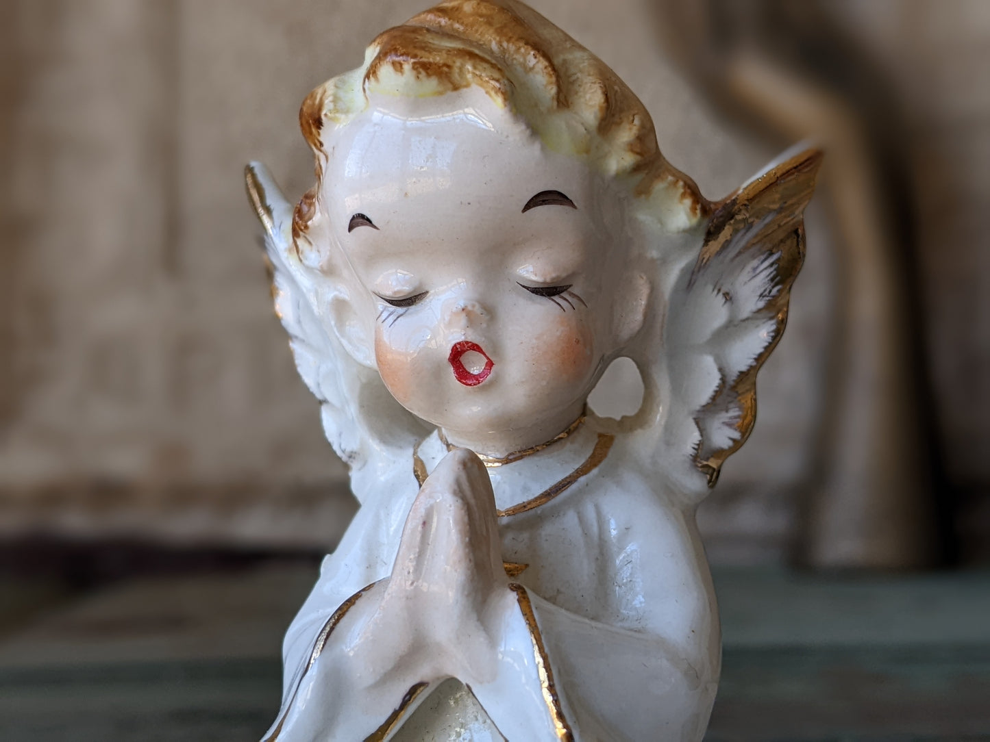 1950s Kneeling Praying Angel Figurine by Artmark !! Hand-Painted Porcelain with Gold Highlights !! Adorable Vintage Gifts & Collectibles