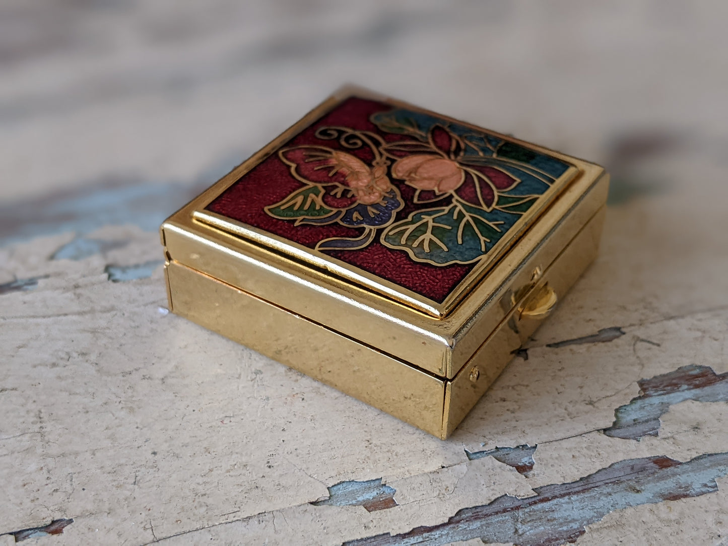 1960s Cloisonne Enamel Floral Square Pill Box !! Collectible Vintage Gifts !!