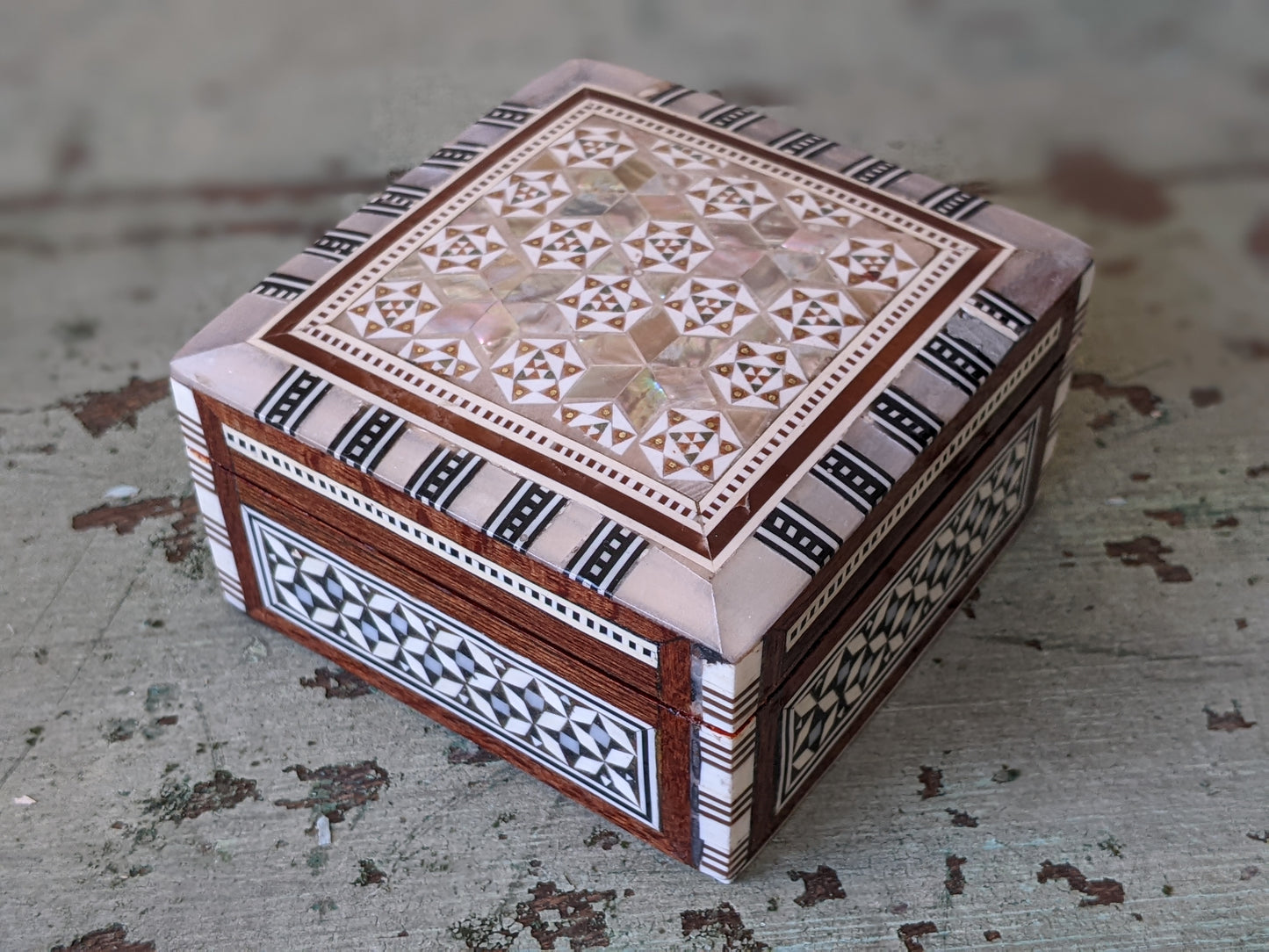 1970s Handmade Trinet Box With Mother of Pearl Inaly Marquetry Egypt !! Amazing Vintage Gifts & Collectibles