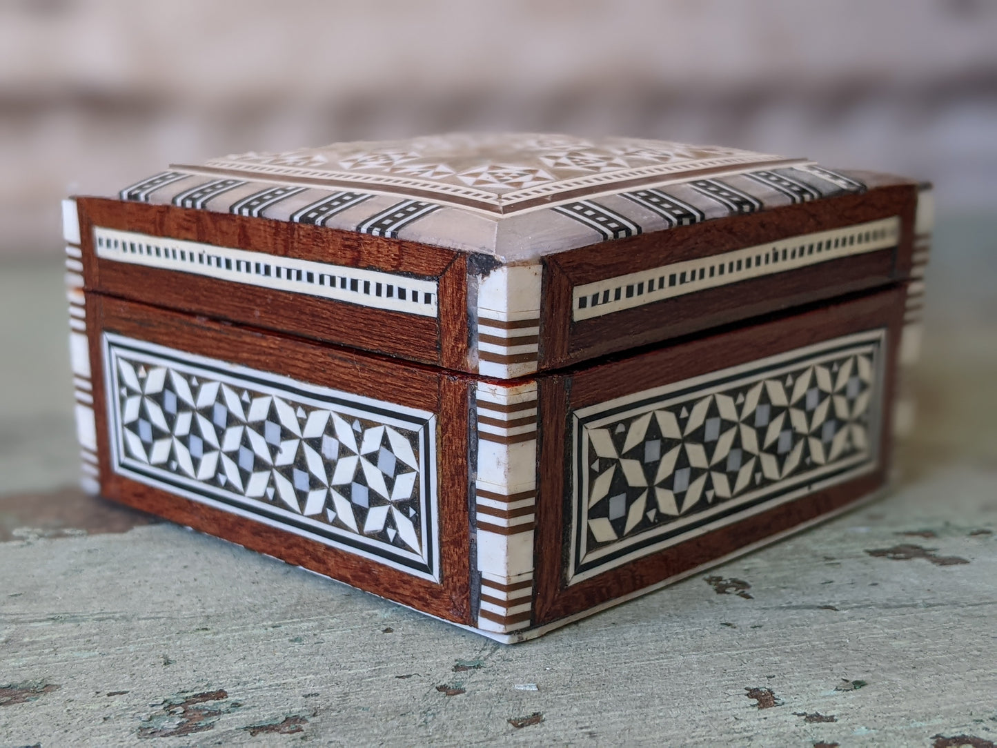 1970s Handmade Trinet Box With Mother of Pearl Inaly Marquetry Egypt !! Amazing Vintage Gifts & Collectibles