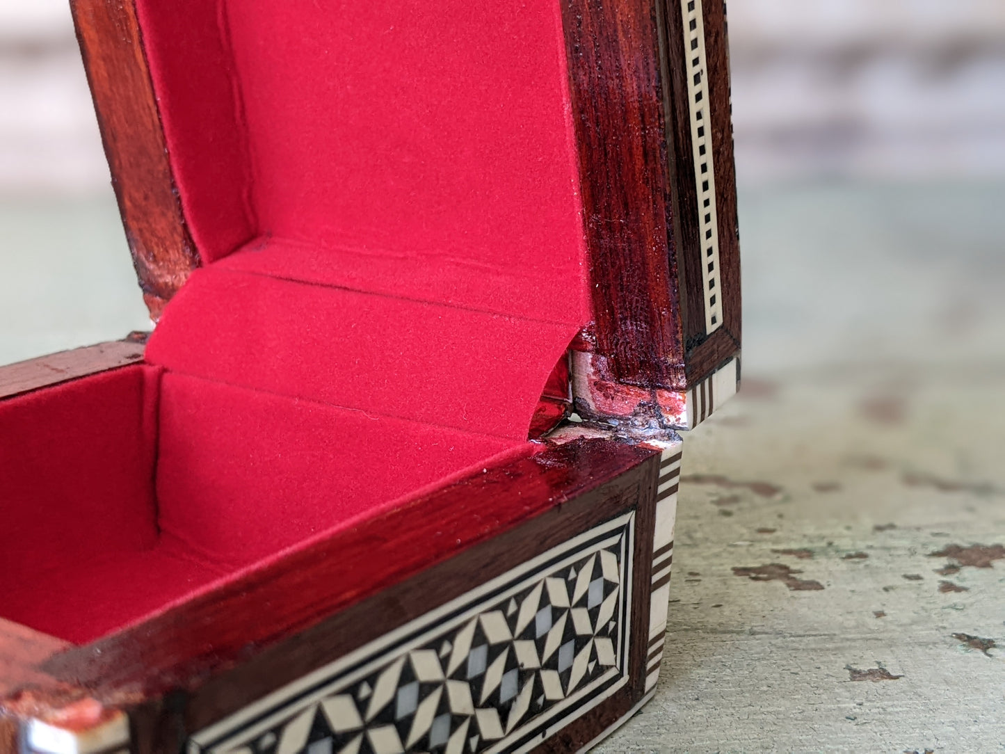 1970s Handmade Trinet Box With Mother of Pearl Inaly Marquetry Egypt !! Amazing Vintage Gifts & Collectibles