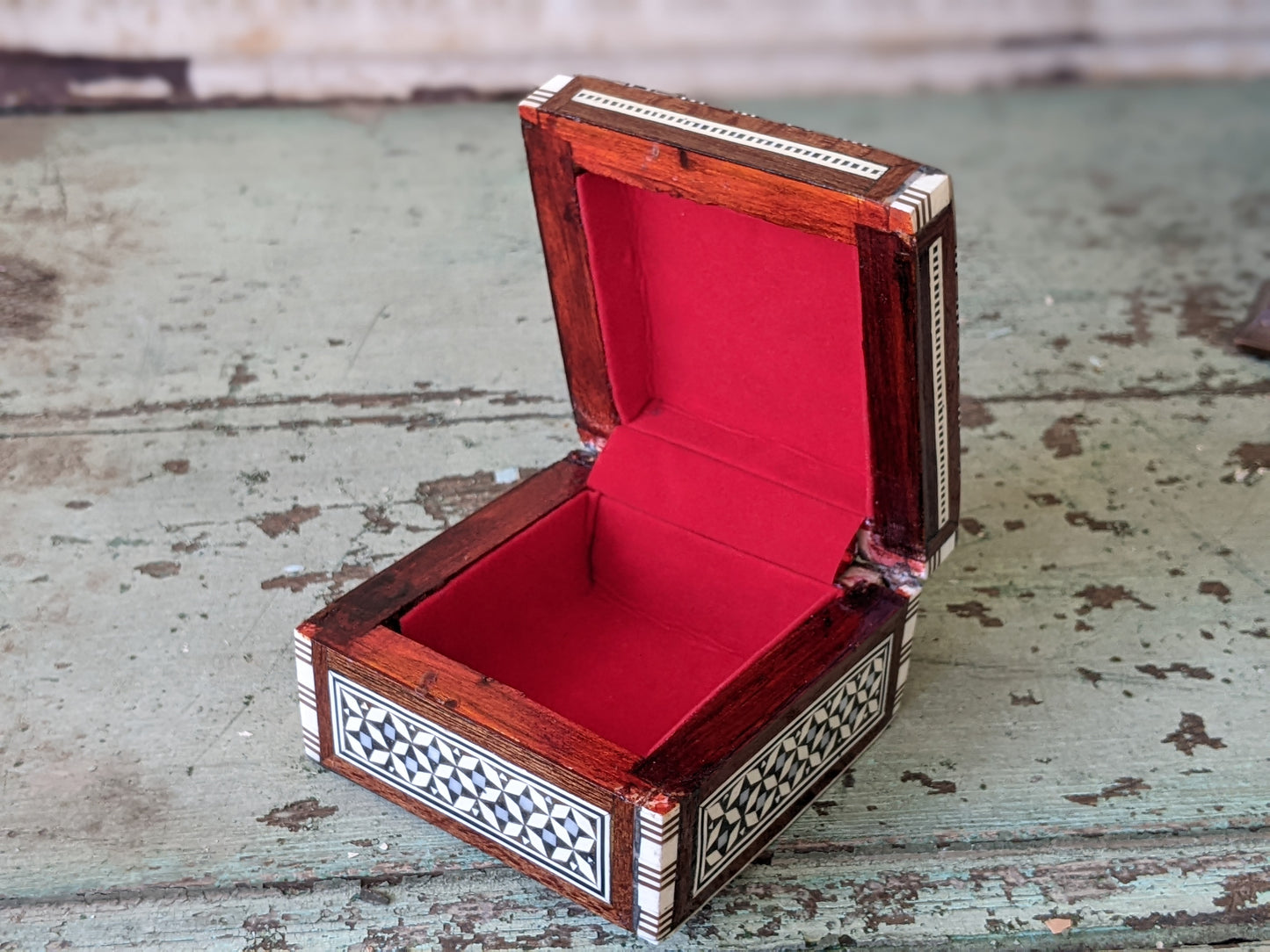 1970s Handmade Trinet Box With Mother of Pearl Inaly Marquetry Egypt !! Amazing Vintage Gifts & Collectibles