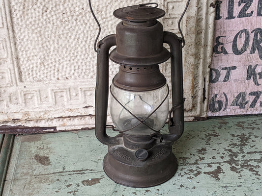 1930s Supreme No.160 Kerosine Lantern By Embury MFG Co Warsaw, NY. Rusty Gold American History !! Beautiful Antique Gifts & Decor Projects