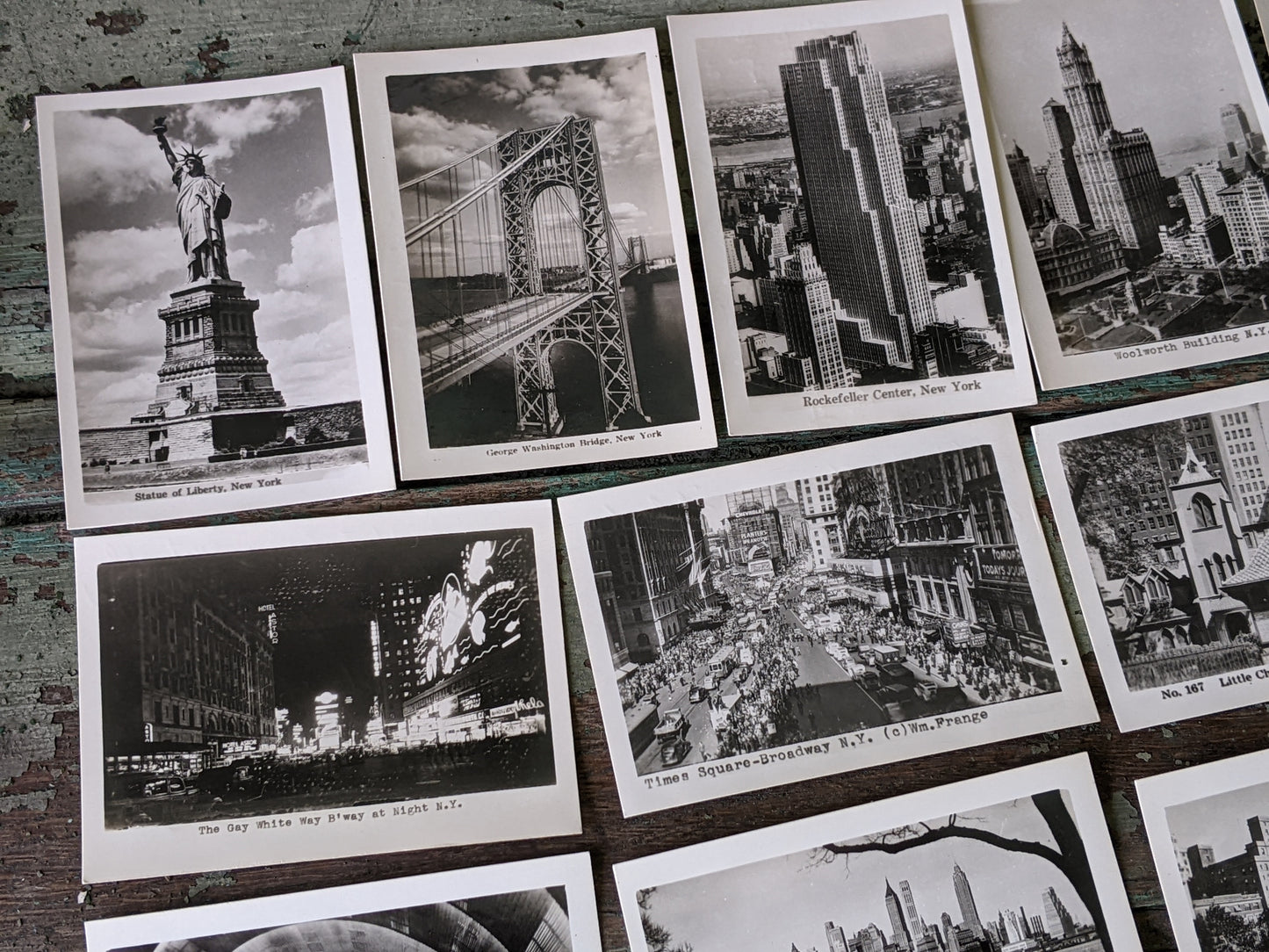 1943 New Yorks Best Views Photographs Souvenir Book 12 Photos of famous New York Landmarks !! Amazing Vintage Photography & Collectibles